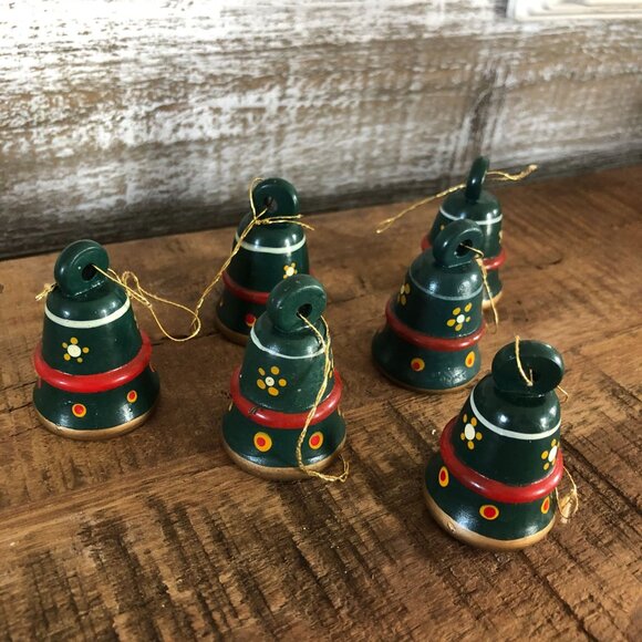 6 Hand Painted Wood Bell Christmas Ornaments Green Vintage Mid Century Rustic - Picture 2 of 3